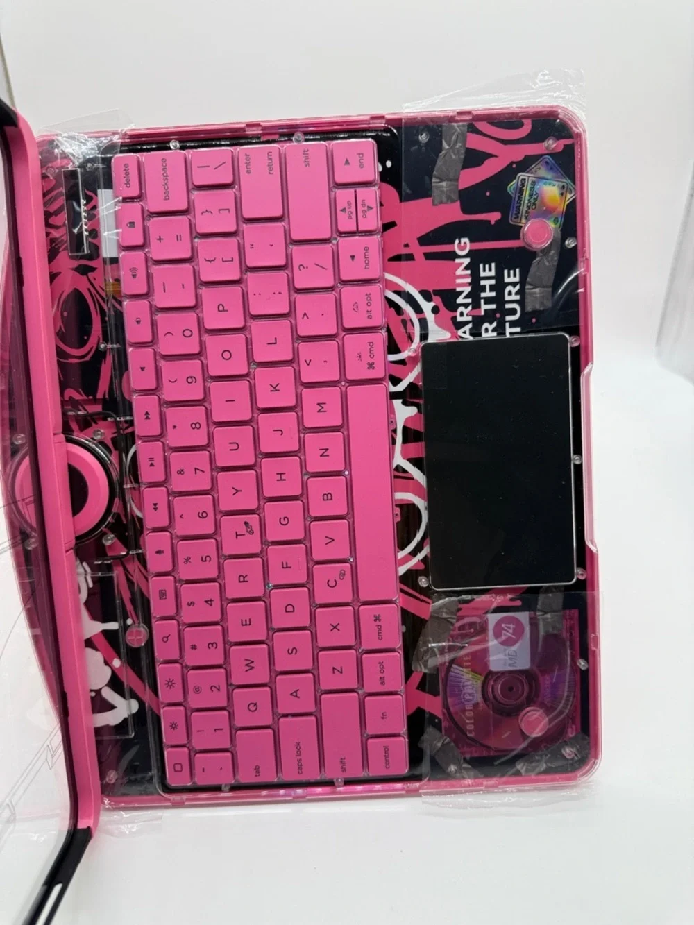 New Case 360° Rotating, Multi-Touch, Backlit Wireless Keyboard for ipad pro 13”